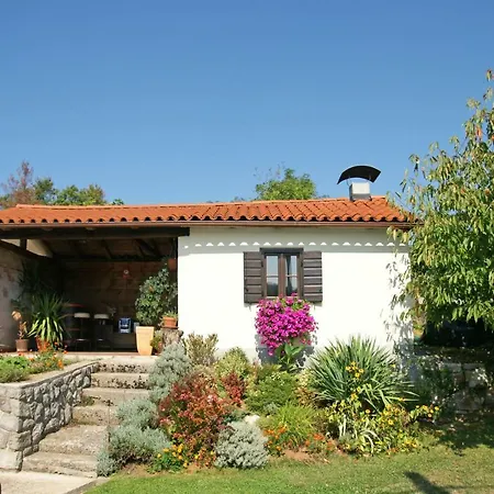 Holiday Demark Jurdani